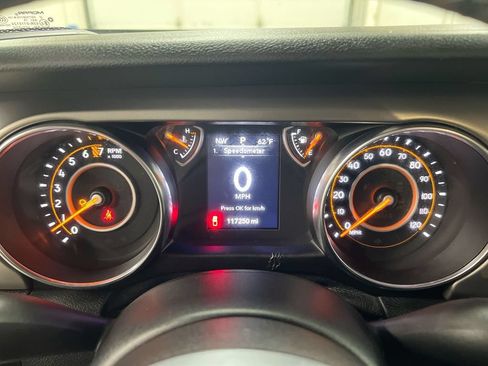 Used 2020 Jeep Gladiator Sport w/ Quick Order Package 24S AWD/4WD image 12