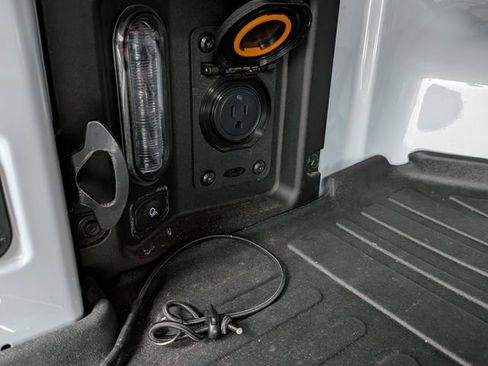 Used 2025 Ford Maverick XLT w/ Equipment Group 301A image 8