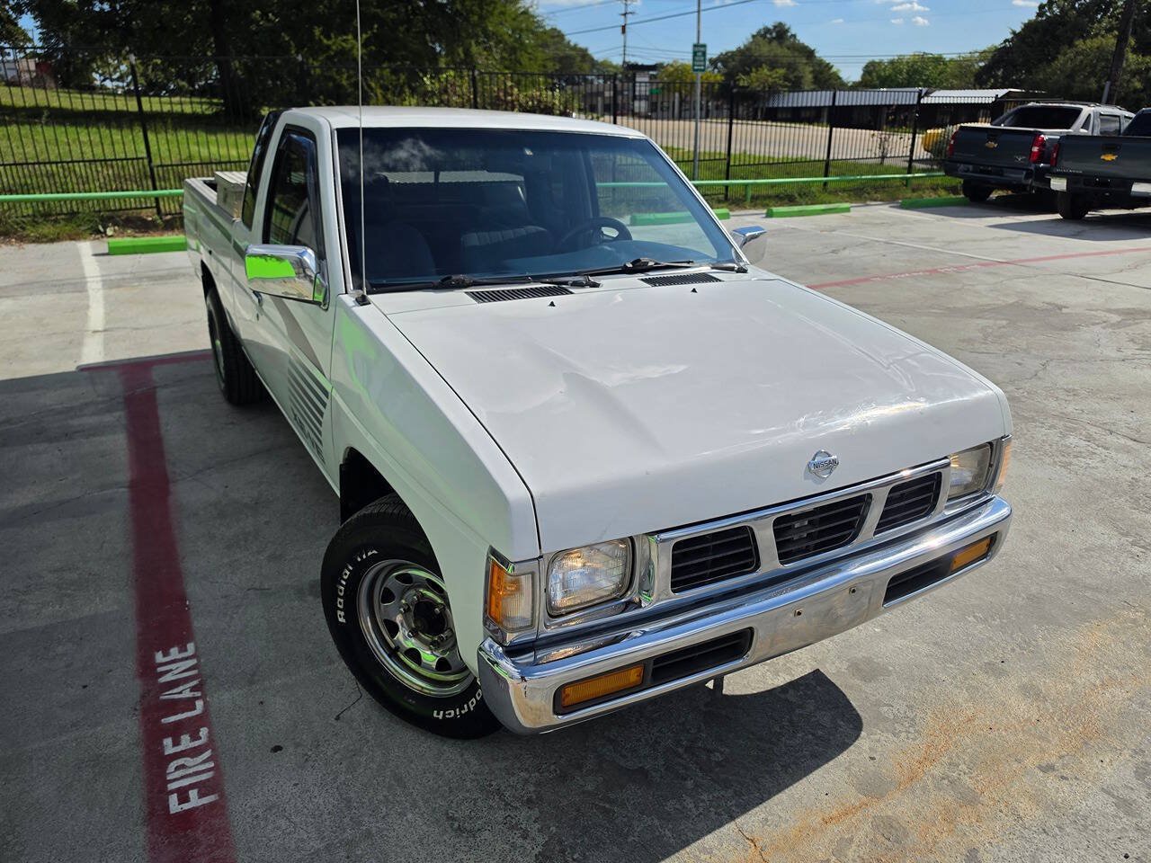 Used 1995 Nissan Pickup XE RWD image 50