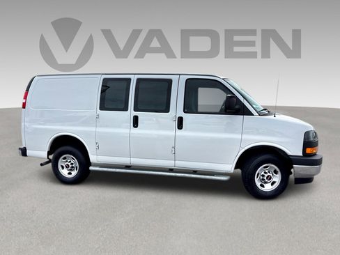 Used 2024 GMC Savana 2500 w/ Driver Convenience Package RWD image 22