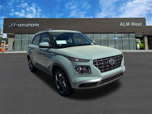 New 2026 Hyundai Venue SEL FWD image 4