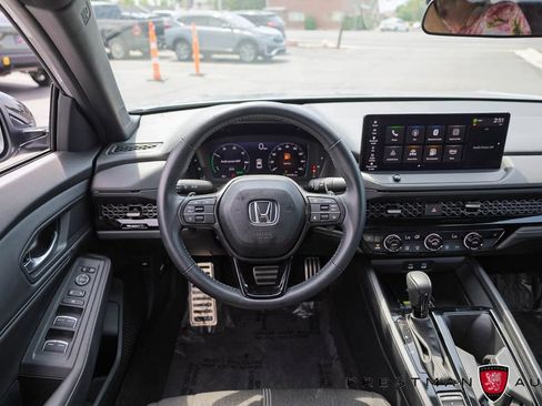 Used 2025 Honda Accord Sport image 2