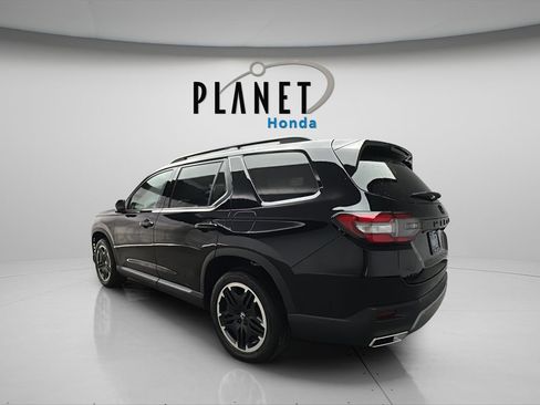 New 2026 Honda Pilot Touring image 7