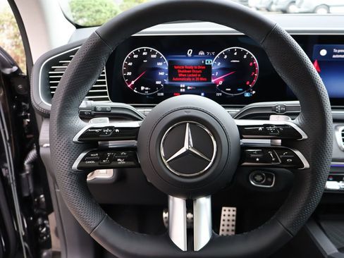 New 2026 Mercedes-Benz GLS 450 4MATIC image 33