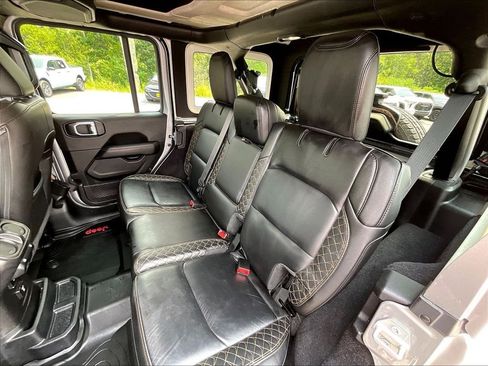 Used 2021 Jeep Wrangler Unlimited Sahara AWD/4WD image 14