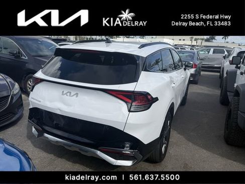 Used 2024 Kia Sportage SX image 3