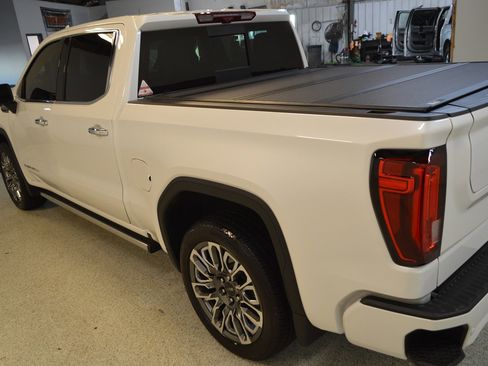 Used 2024 GMC Sierra 1500 Denali Ultimate image 5