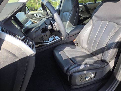 Used 2021 BMW X7 xDrive40i w/ Premium Package AWD/4WD image 29