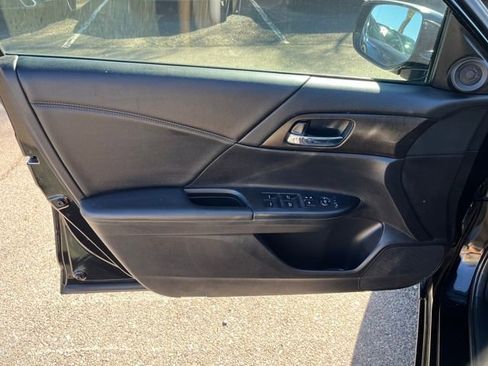 Used 2015 Honda Accord EX image 14