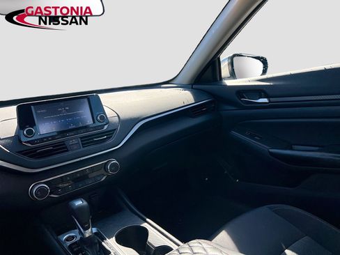 Used 2022 Nissan Altima 2.5 S image 30