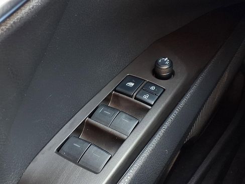 Used 2021 Toyota Camry SE image 24