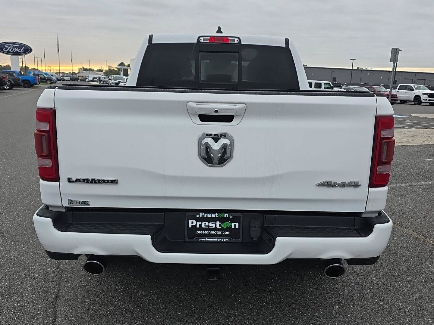 Used 2021 RAM 1500 Laramie w/ Sport Appearance Package AWD/4WD image 9
