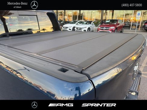 Used 2020 RAM 1500 Limited image 7