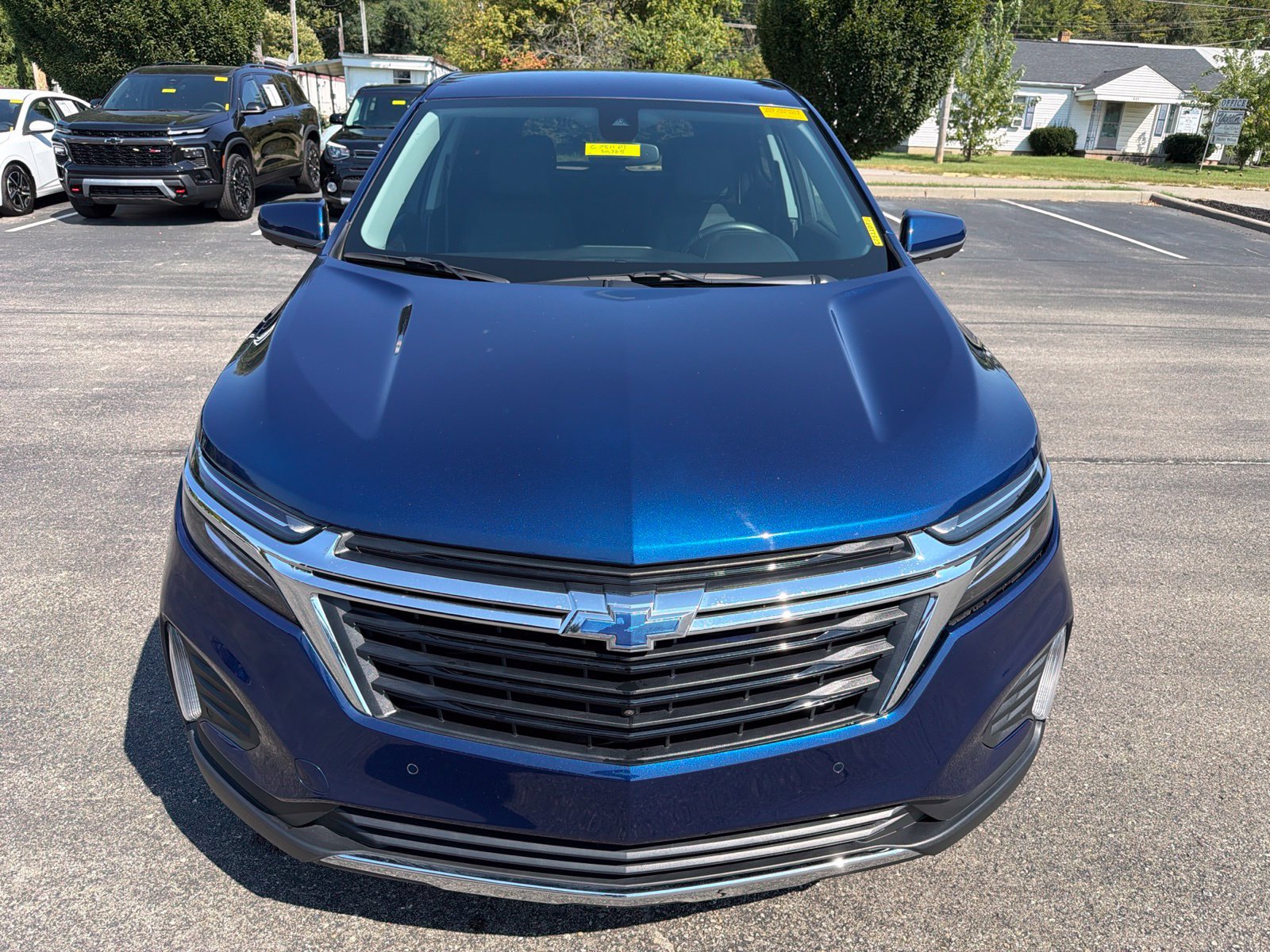 Used 2023 Chevrolet Equinox LT FWD image 8