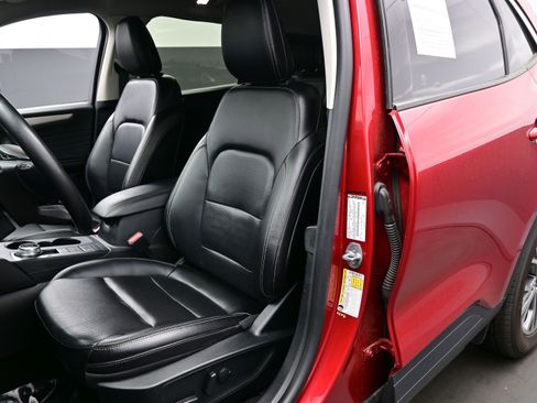 Used 2022 Ford Escape SEL w/ Technology Package image 14