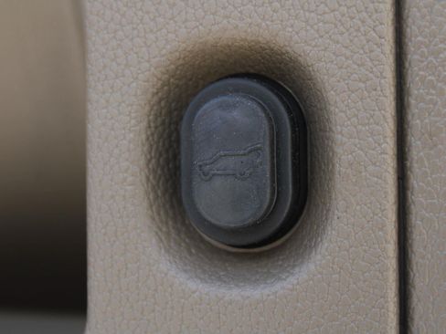 Used 2020 Chevrolet Tahoe Premier AWD/4WD image 8
