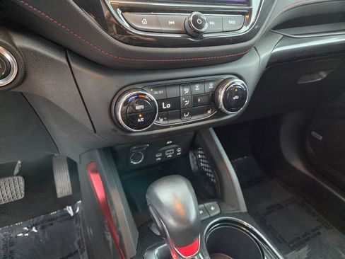 Used 2022 Chevrolet TrailBlazer RS w/ Technology Package FWD image 25