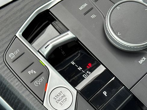 Used 2025 BMW 430i Coupe w/ Premium Package image 25