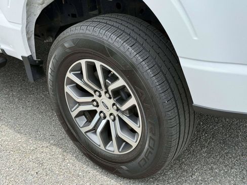 Certified 2021 Ford F150 Lariat w/ FX4 Off-Road Package AWD/4WD image 27