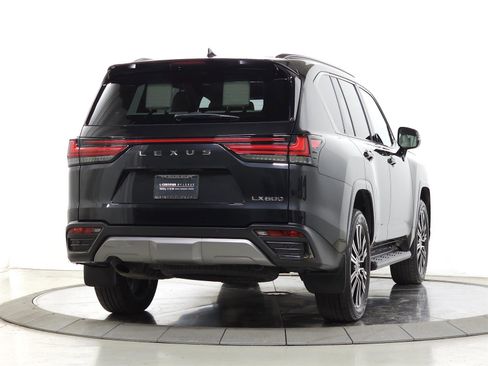 Used 2024 Lexus LX 600 4WD w/ Appearance Package image 11