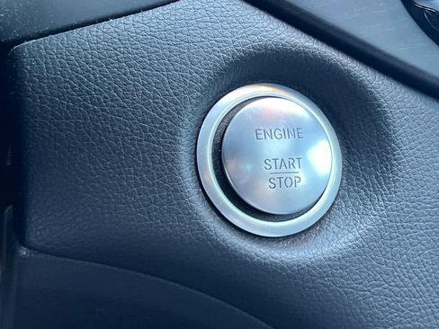 Used 2019 Mercedes-Benz GLA 250 4MATIC image 25