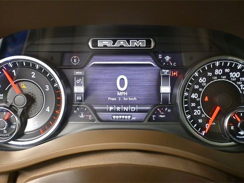 Used 2020 RAM 3500 Laramie image 21