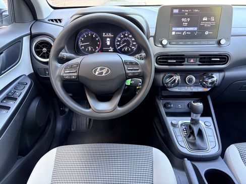 Used 2023 Hyundai Kona SE w/ Cargo Package AWD/4WD image 15