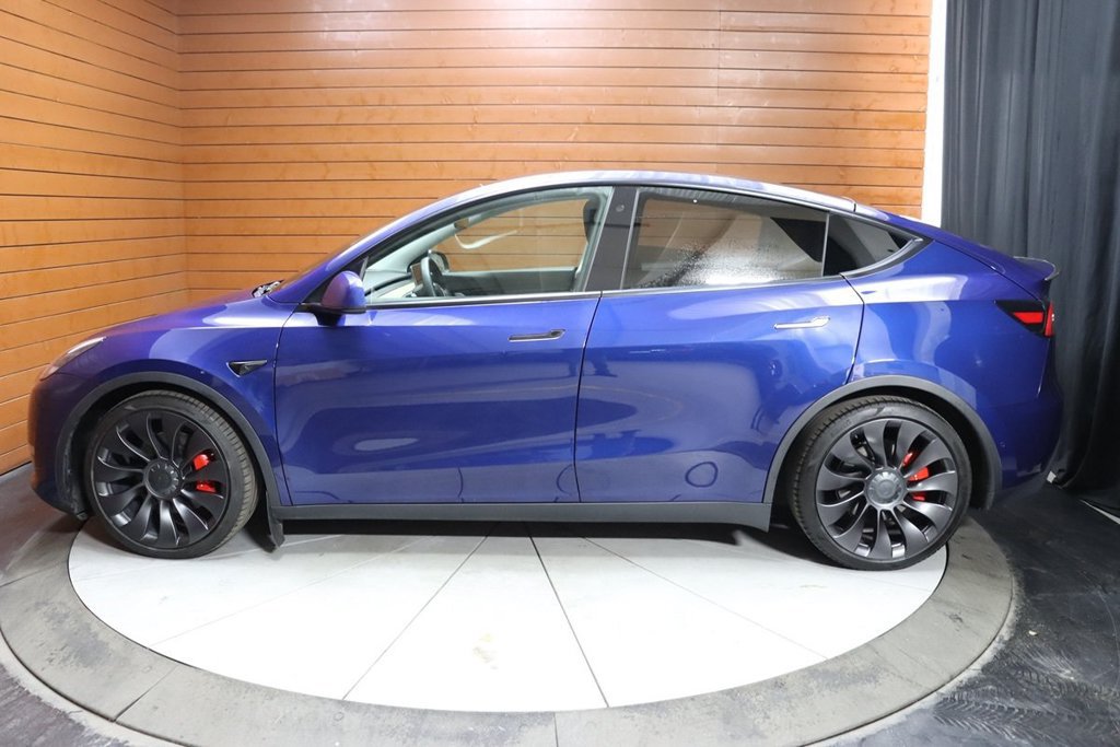 Used 2023 Tesla Model Y Performance AWD/4WD image 9
