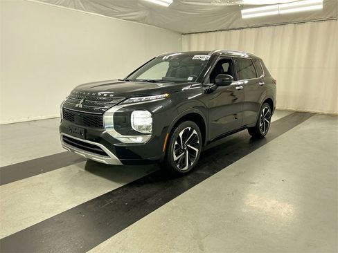 Used 2023 Mitsubishi Outlander SEL 40th Anniversary image 5