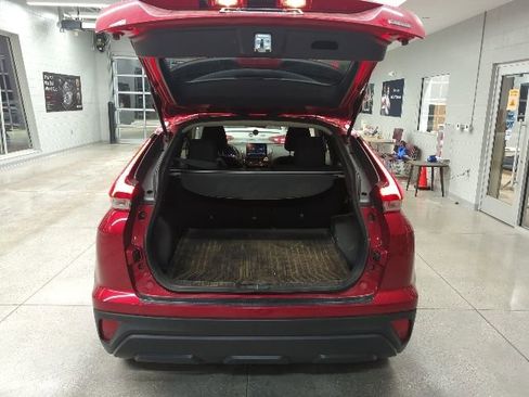 Used 2022 Mitsubishi Eclipse Cross LE AWD/4WD image 5