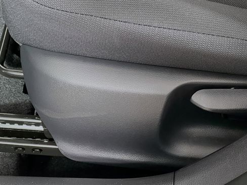 Used 2025 Toyota Corolla LE FWD image 16