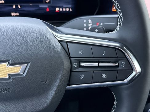 New 2026 Chevrolet Traverse LT w/ Sun and Wheel Package FWD image 25