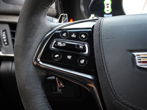 Used 2019 Cadillac CTS V w/ Carbon Fibre Package RWD image 18