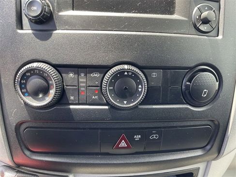 Used 2016 Mercedes-Benz Sprinter 3500 image 16