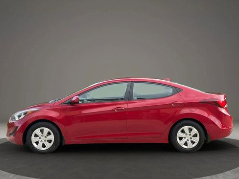 Used 2016 Hyundai Elantra SE image 6