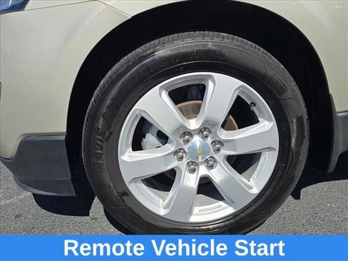Used 2016 Chevrolet Traverse LT w/ Style and Technology Package image 18