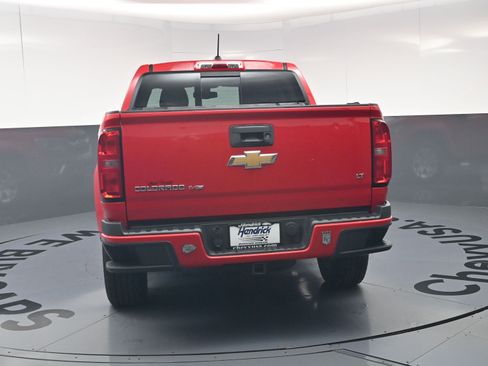Used 2020 Chevrolet Colorado LT w/ LT Convenience Package RWD image 8