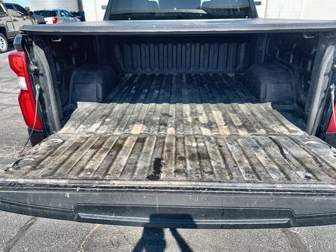 Used 2020 Chevrolet Silverado 1500 Custom w/ Custom Value Package AWD/4WD image 23