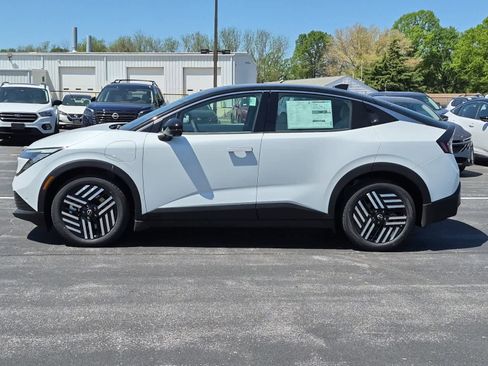 New 2026 Nissan Leaf SV+ w/ Floor Mat Package (SV+) FWD image 5