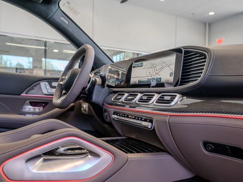 New 2026 Mercedes-Benz GLS 63 AMG 4MATIC image 18