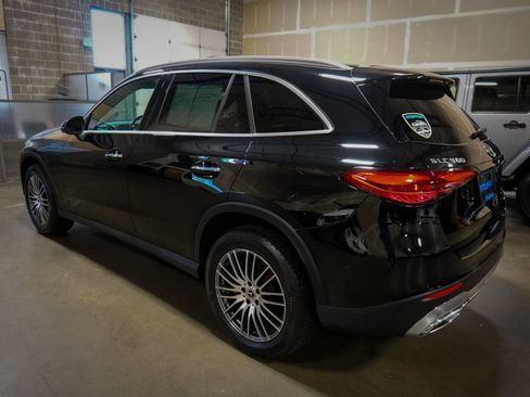 Used 2024 Mercedes-Benz GLC 300 4MATIC image 3