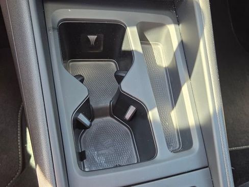 Used 2025 Volkswagen Tiguan S FWD image 19