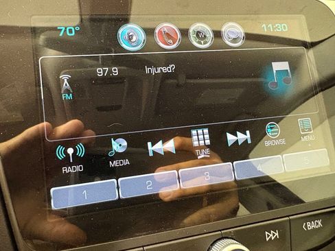 Used 2018 Chevrolet Equinox LT FWD image 33