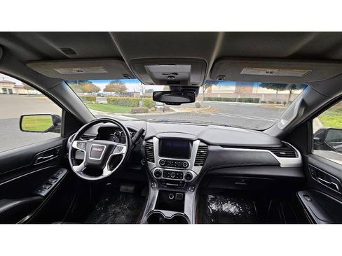 Used 2015 GMC Yukon SLT image 12