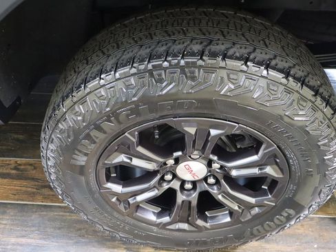 Used 2023 GMC Canyon Elevation w/ Convenience Package image 35