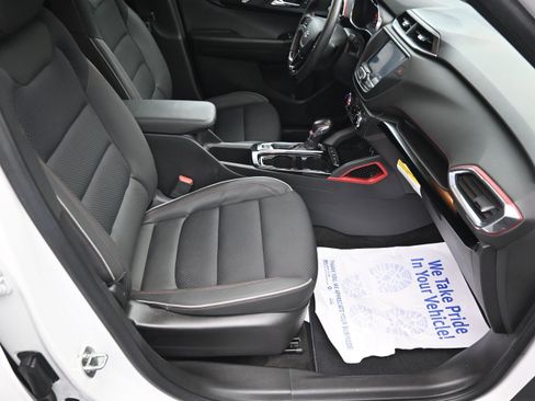 Used 2023 Chevrolet TrailBlazer RS AWD/4WD image 28