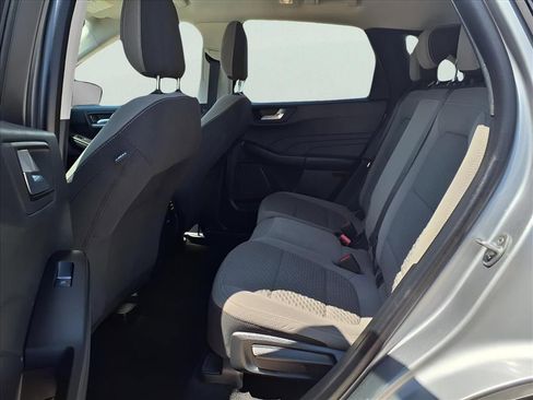 Used 2021 Ford Escape SE image 14