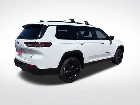 Used 2023 Jeep Grand Cherokee L Laredo AWD/4WD image 9
