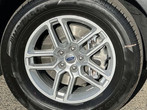 New 2026 Ford Explorer Active w/ Active Comfort Package RWD image 32