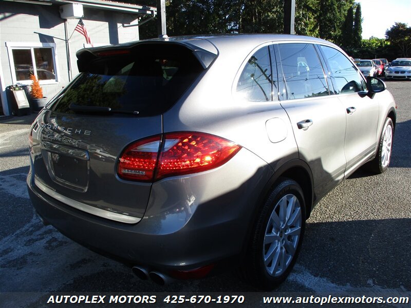 Used 2011 Porsche Cayenne Turbo AWD/4WD image 7